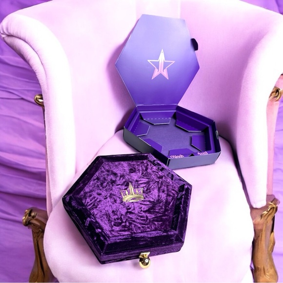 Jeffree Star Cosmetics Blood Lust Palette - Picture 9 of 12